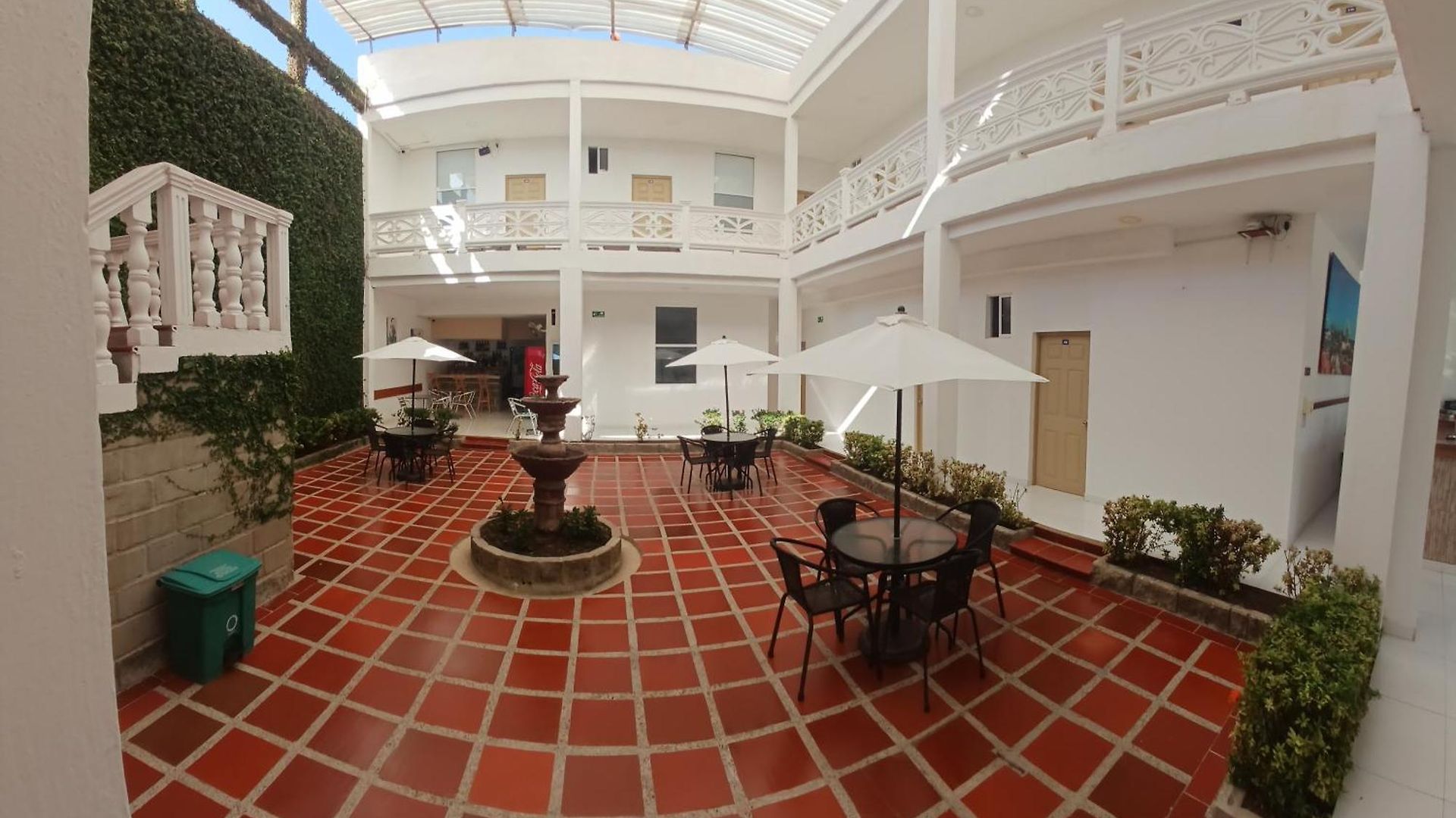 Boutique High Park 2*