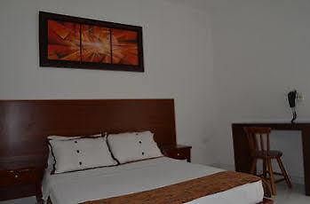 Boutique High Park Hotel